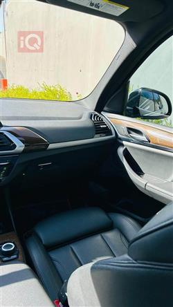 بی ئێم دەبڵیو X3